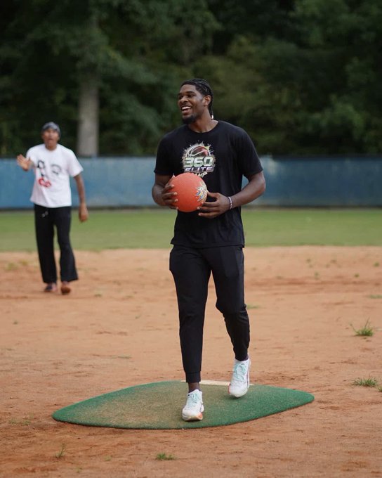 div, 亨德森的近