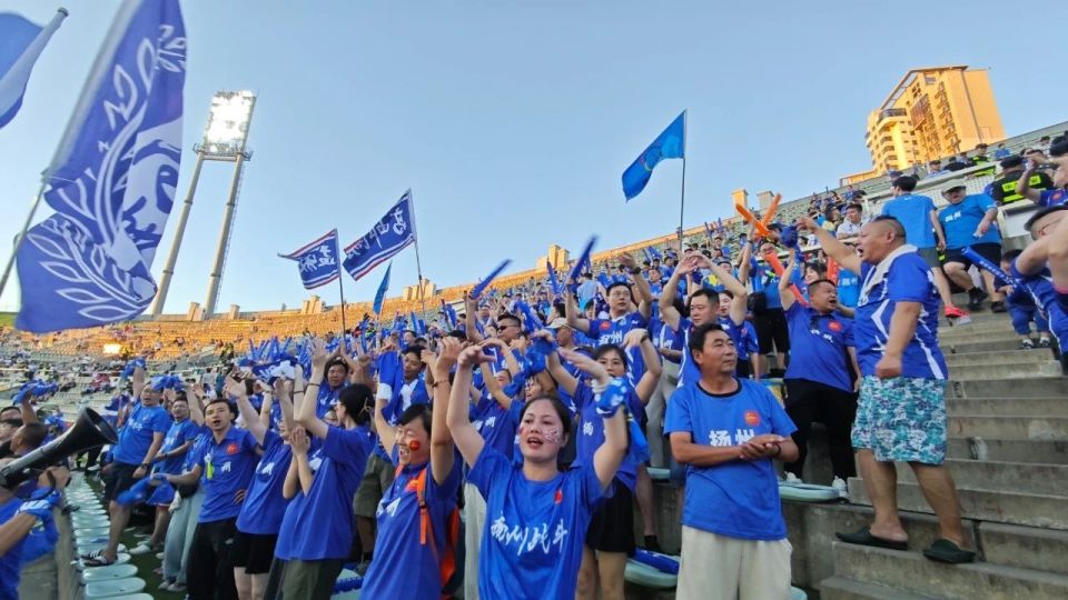 球迷终于在, 把江都球迷