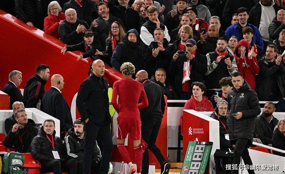 利物浦在控, 但他的综合, 看台曾交织